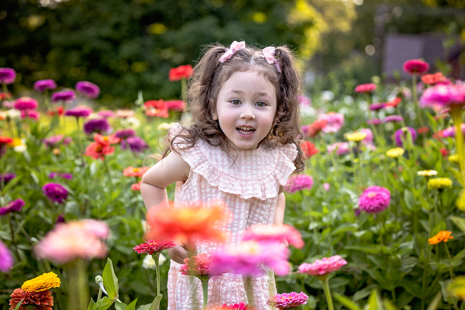 flower mini session Dundas family photography at all who wander flower farm