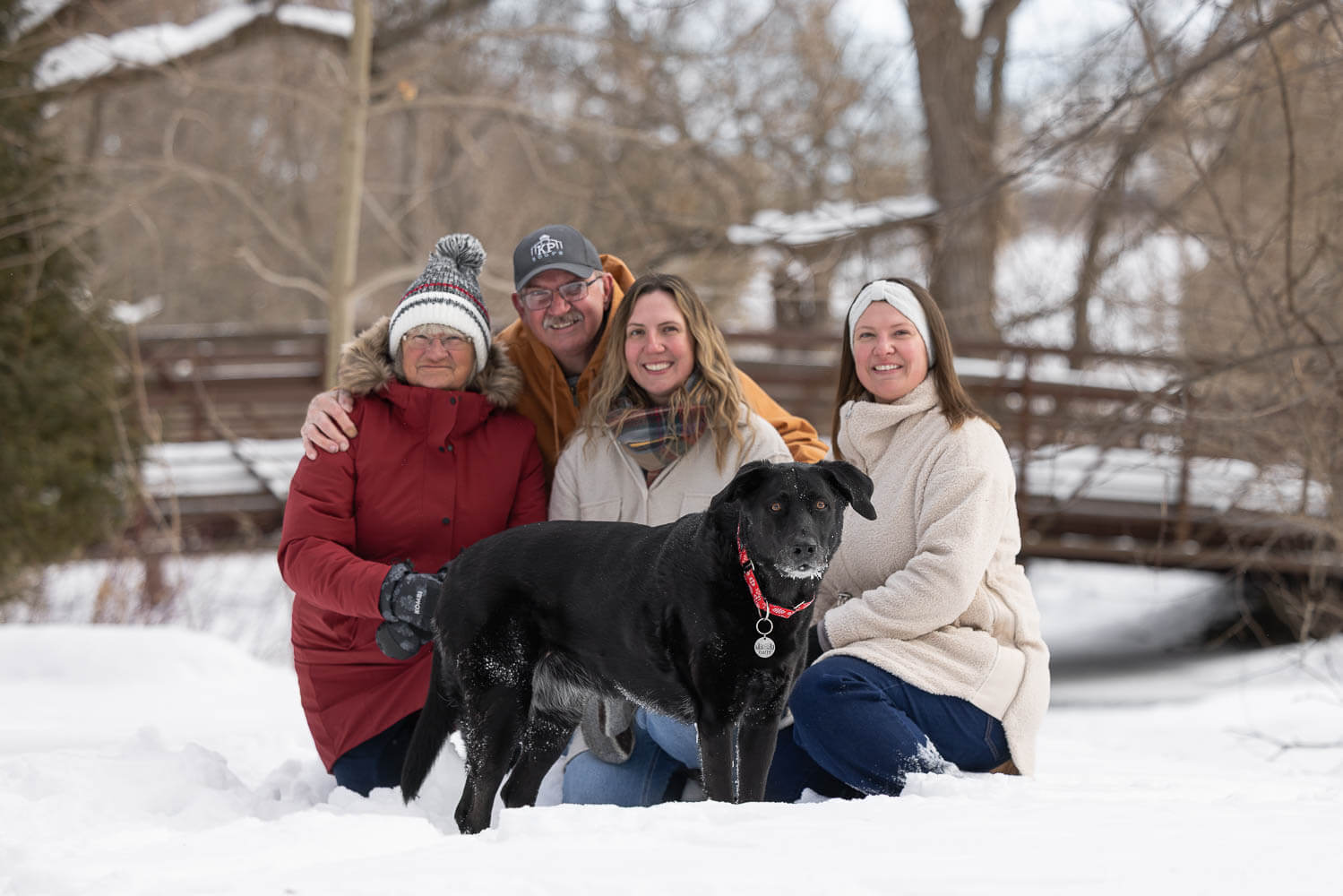 winter family and pet photoshoot at lowville park